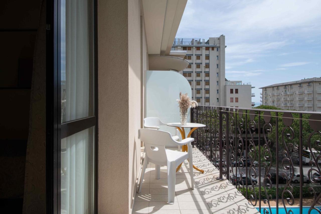 Hotel Baby B&B Milano Marittima Exterior foto