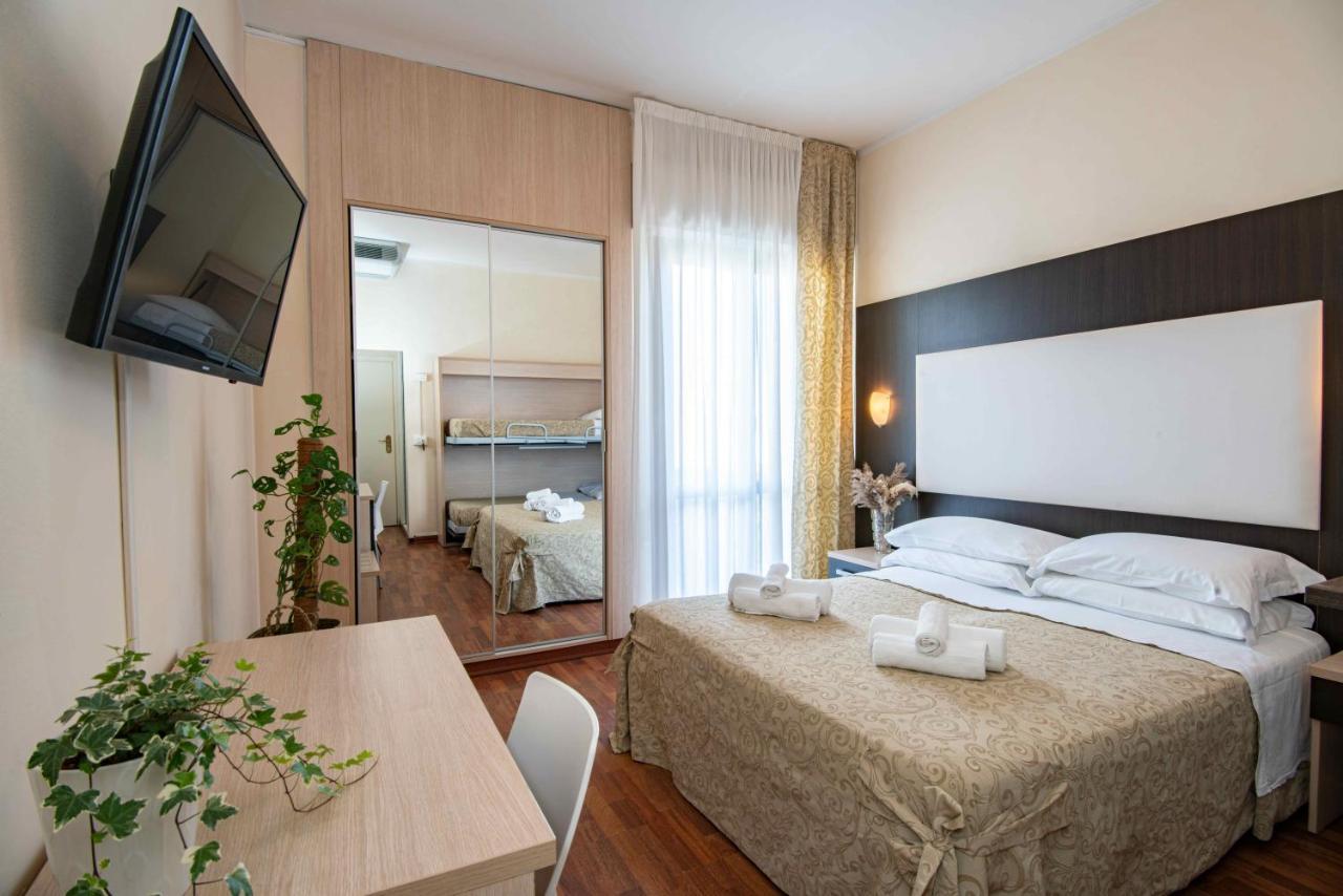 Hotel Baby B&B Milano Marittima Exterior foto
