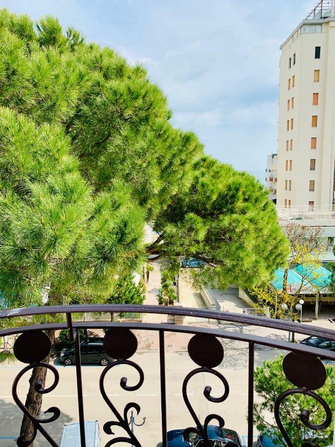 Hotel Baby B&B Milano Marittima Exterior foto